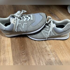 New Balance 574 Classic Shoes